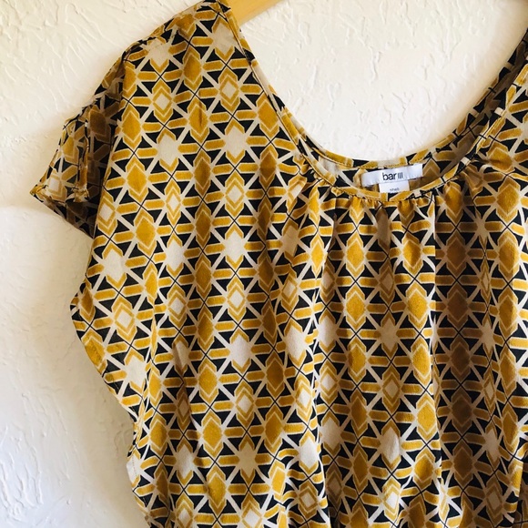 3/$12 Mid Century Style Geometric Pattern Dress Size Small - Picture 2 of 4